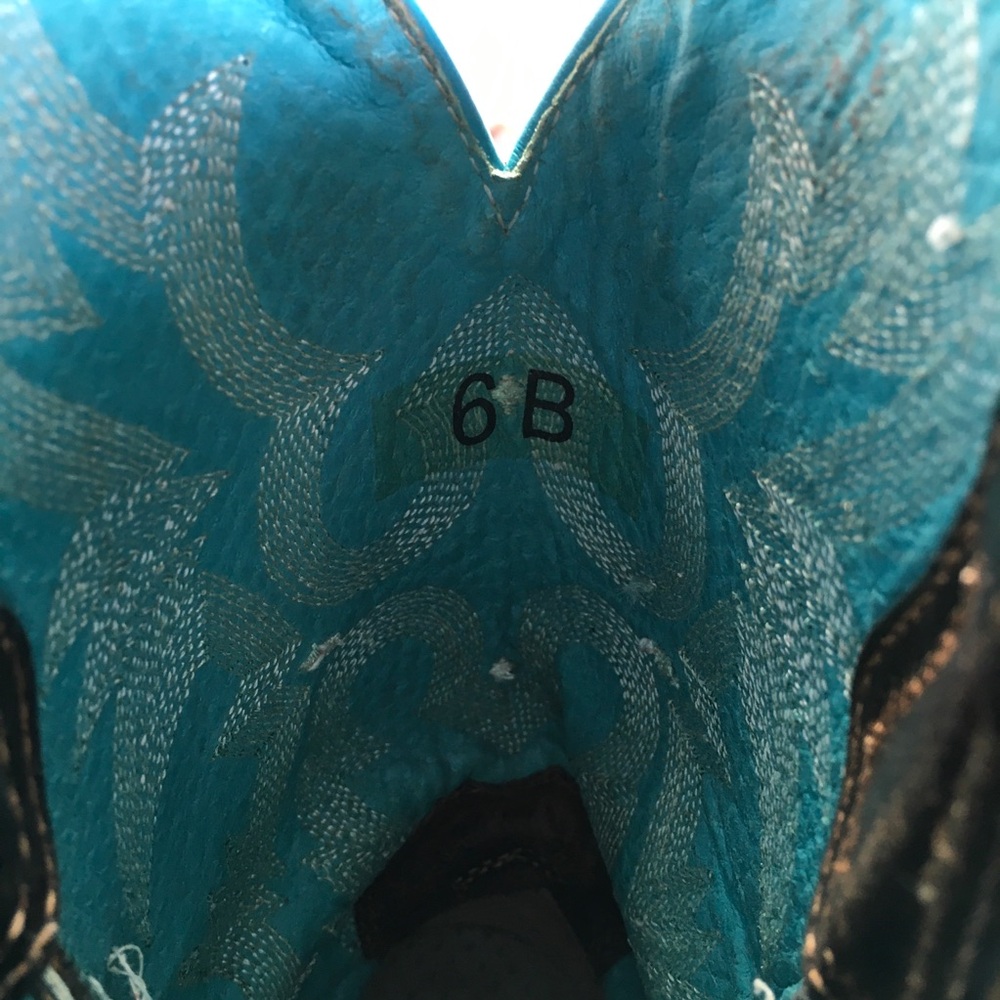 Ariat Brown Leather Western Boots with Turquoise Stitching - Picture 7 of 8